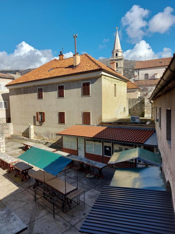 Mala Placa Senj  Luaran gambar