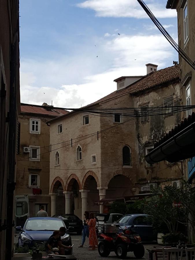 Mala Placa Senj  Luaran gambar